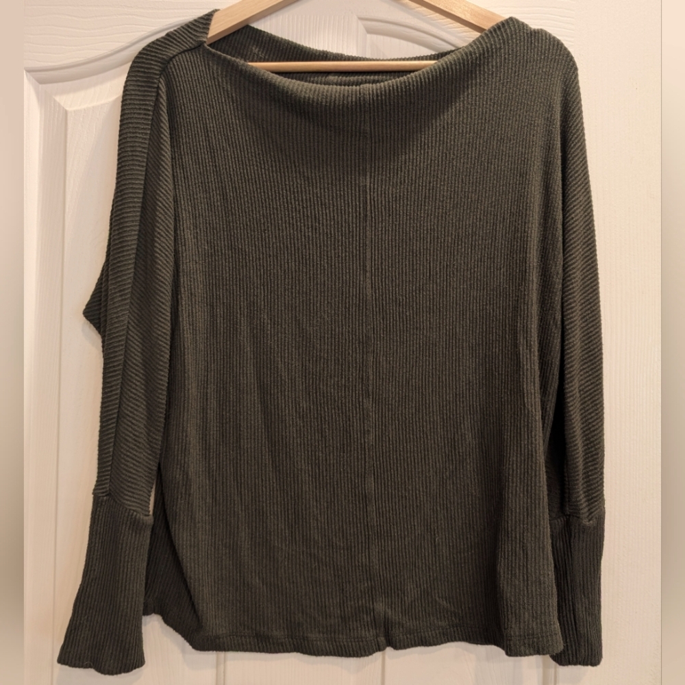 Dark Green Ribbed Sweater